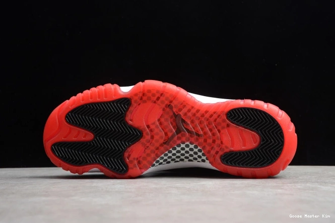11 378037-061 Air Jordan Bred(2019) 0731